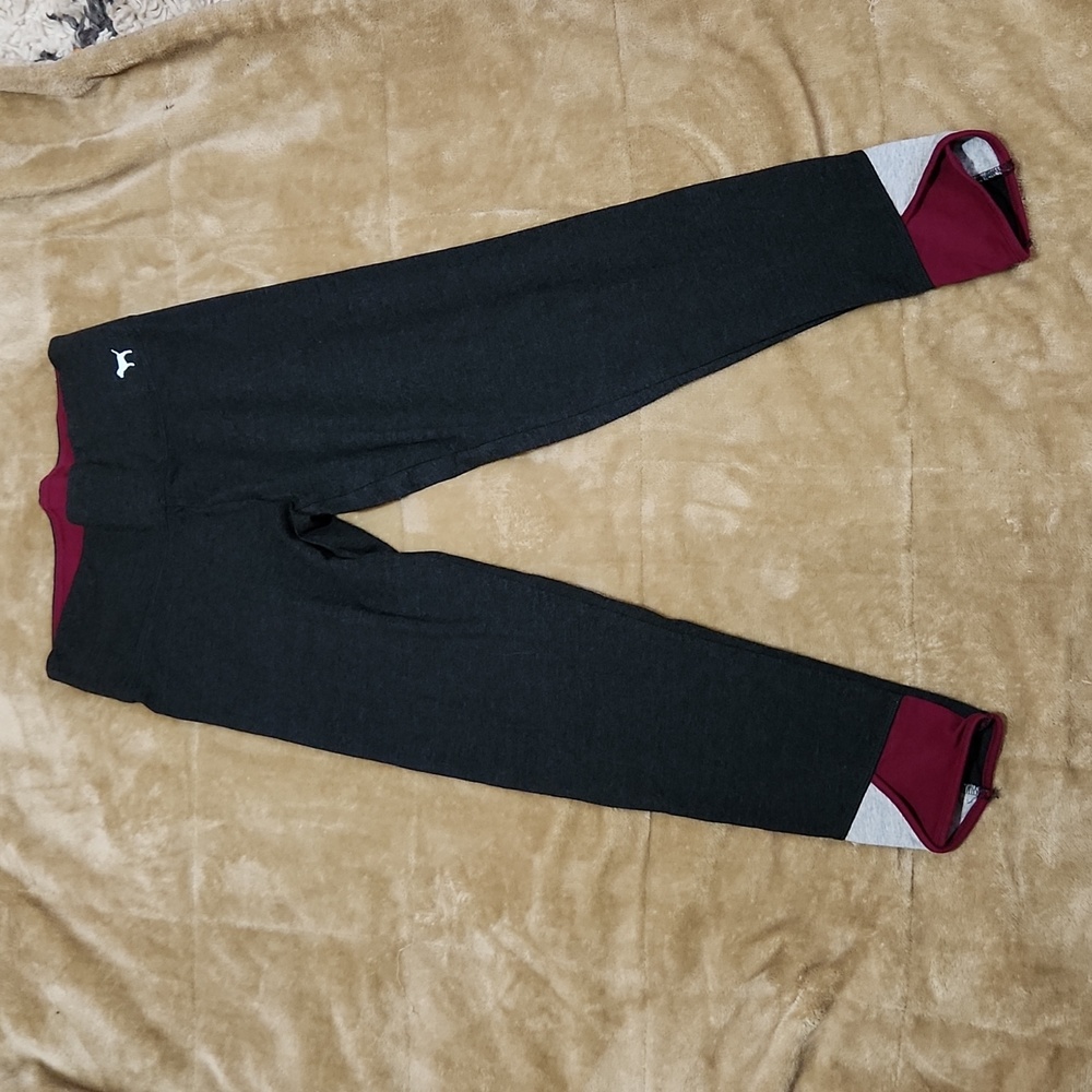 VS Pink leggings